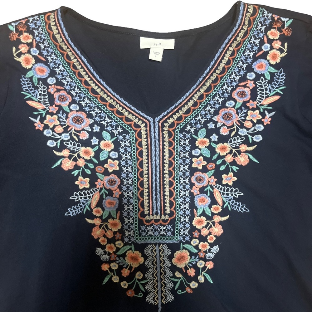 J. Jill Navy Blue Tunic Top with Floral Embroidery Size S - Picture 2 of 8